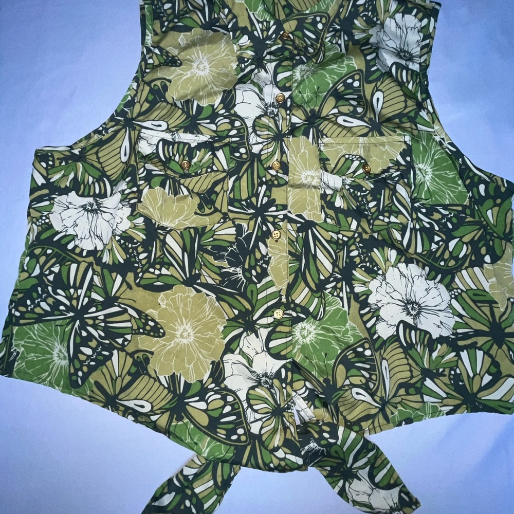 Mileage Floral Green Sleeveless Top Size XL‎